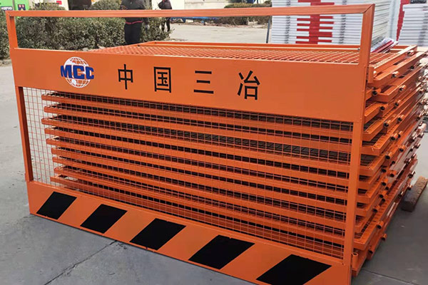 construction temporary mesh fence